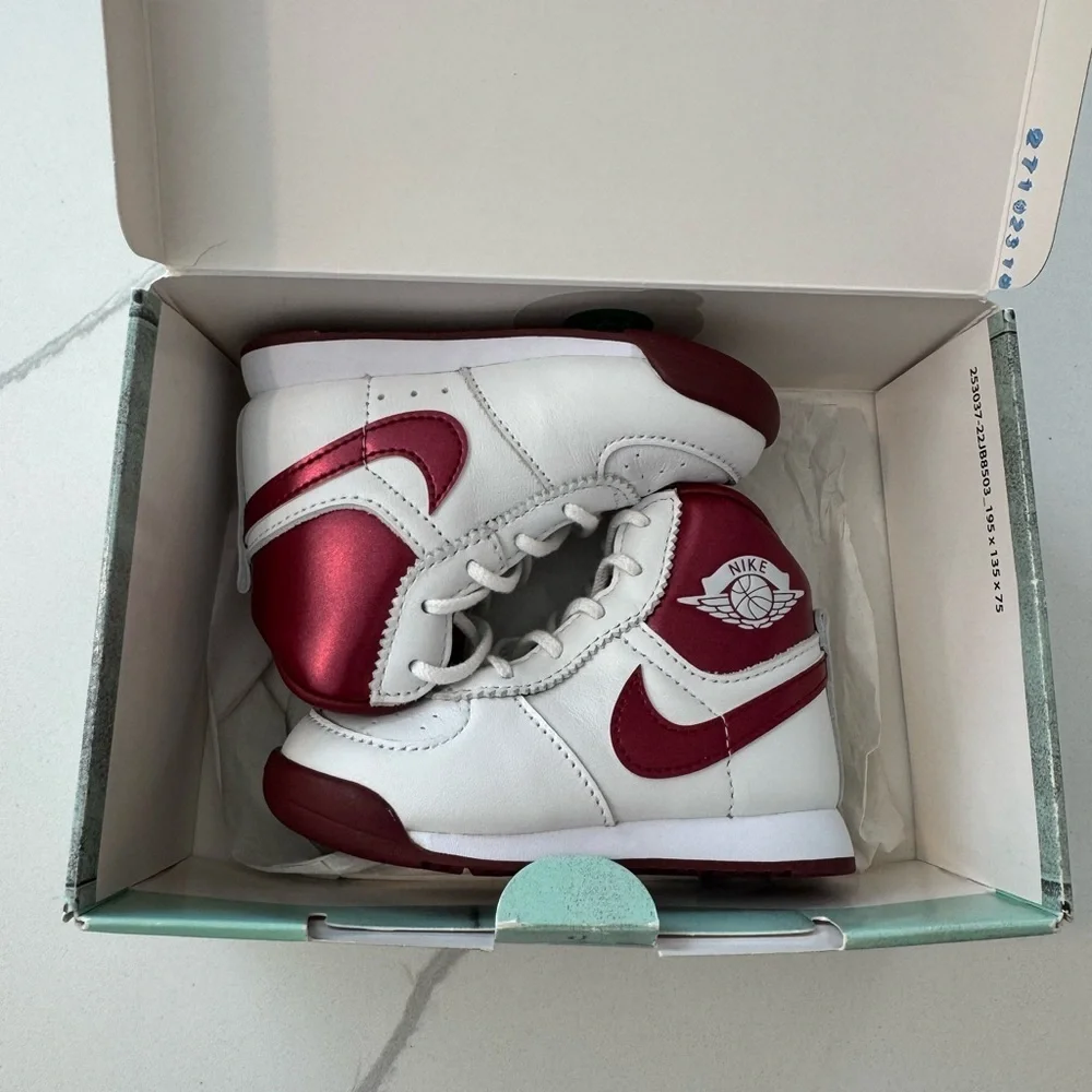 EUC! Nike Jordan Baby Jordan, sz 5c